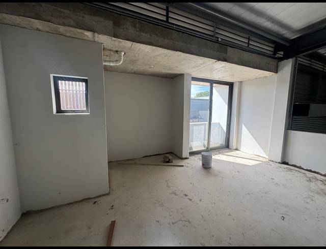 325M² WAREHOUSE TO LET IN BALLITO CENTRAL